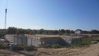 Новый ФОК в посёлке Мехзавода Рязани строится крайне низкими темпами