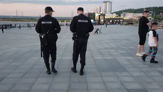 В Чебоксарах девушки проникли ночью на батуты с зажигалкой