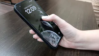 Телефон проживет на десяток лет дольше: просто выключите эту функцию на своем смартфоне