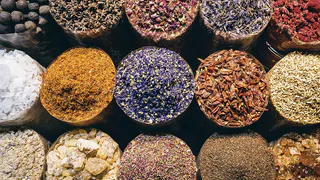 Как правильно выбирать специи и пряности: советы экспертов