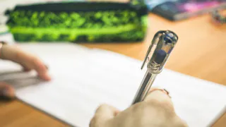 Порно в учебнике английского: школьники нашли ссылку и изучили содержимое