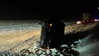 В Чувашии 32-летний водитель перевернул "БМВ Икс 5" в сильный снегопад