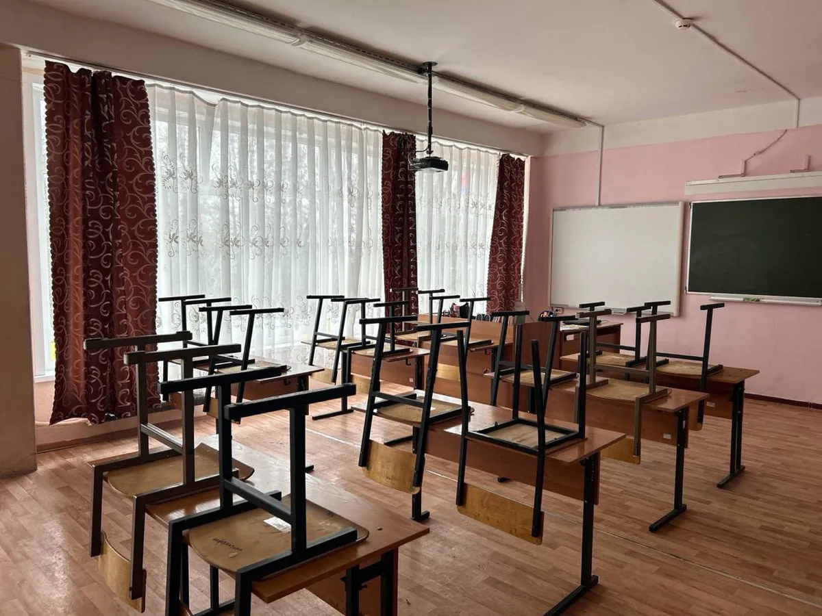 Алексей Фомин проверил, как продвигается ремонт в школе с. Потодеево Наровчатского района