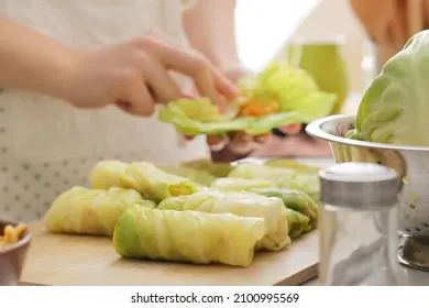 Капусту для голубцов варим целиком