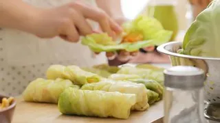 Капусту для голубцов варим целиком