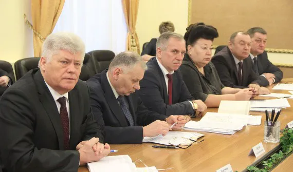 Брянский губернатор обсуждал мусор