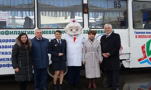 Из первых уст: в «Трамвае здоровья» главные врачи Нижнекамска пообщались с населением