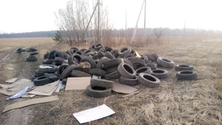 "Утилизация" отходов: в Рязани застукали людей, которые жгли покрышки