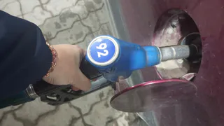 Почему смышленые водители не заправляют авто на 1000 рублей - дело в одном подвохе