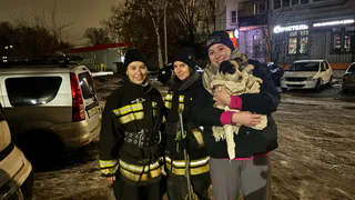 Рязанские волонтеры спасли щенка, упавшего в траншею