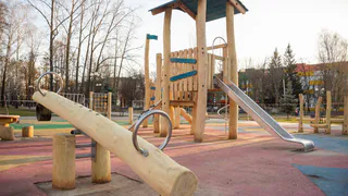 Эко‑стиль и безопасность: в парке Тукая в Нижнекамске благоустраивают детскую зону