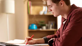 Владимирцев приглашают проверить свою грамотность на большом городском диктанте