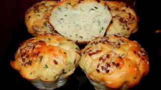 Кексы из плавленных сырков с зеленью