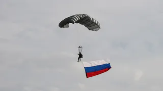 Сюжеты о  Рязанском  десантном училище показали сразу по двум российским телеканалам