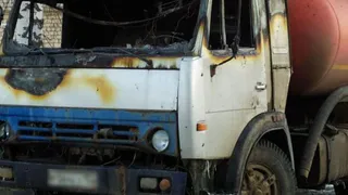 В поселке Сараи на улице Гагарина сгорел КамАЗ