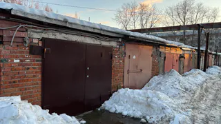 В Магнитогорске полицейские обнаружили огромную партию нелегального алкоголя в гараже