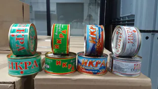 В рязанских магазинах появилась контрафактная красная икра. Мы узнали как её делают