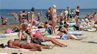 Семь запретов на пляже: в Сочи начались рейды с задержаниями отдыхающих