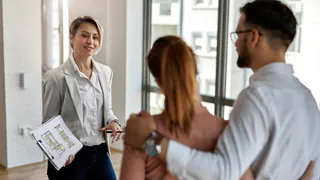 Рязанцам рассказали о рисках работы с риелторами