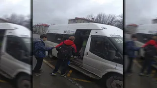 Житель Брянщины жалуется на переполненною маршрутку 99