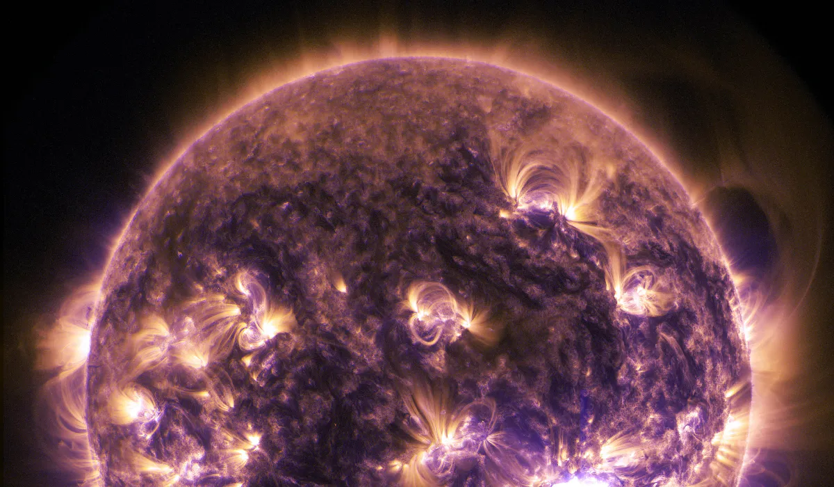 Ночной сюрприз от Солнца: На Земле бушует магнитная буря G2!