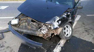 На Северной окружной Фольксваген вылетел под автобус