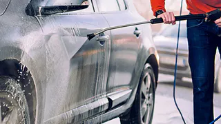 В Ухте автомойка возместит ущерб за повреждение автомобиля клиента