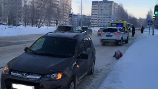 В Нижнекамске 15- летнюю школьницу сбила машина