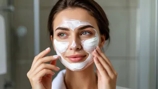 Фарфоровая кожа без морщин: натуральное масло осветляет и омолаживает лучше любого флюида
