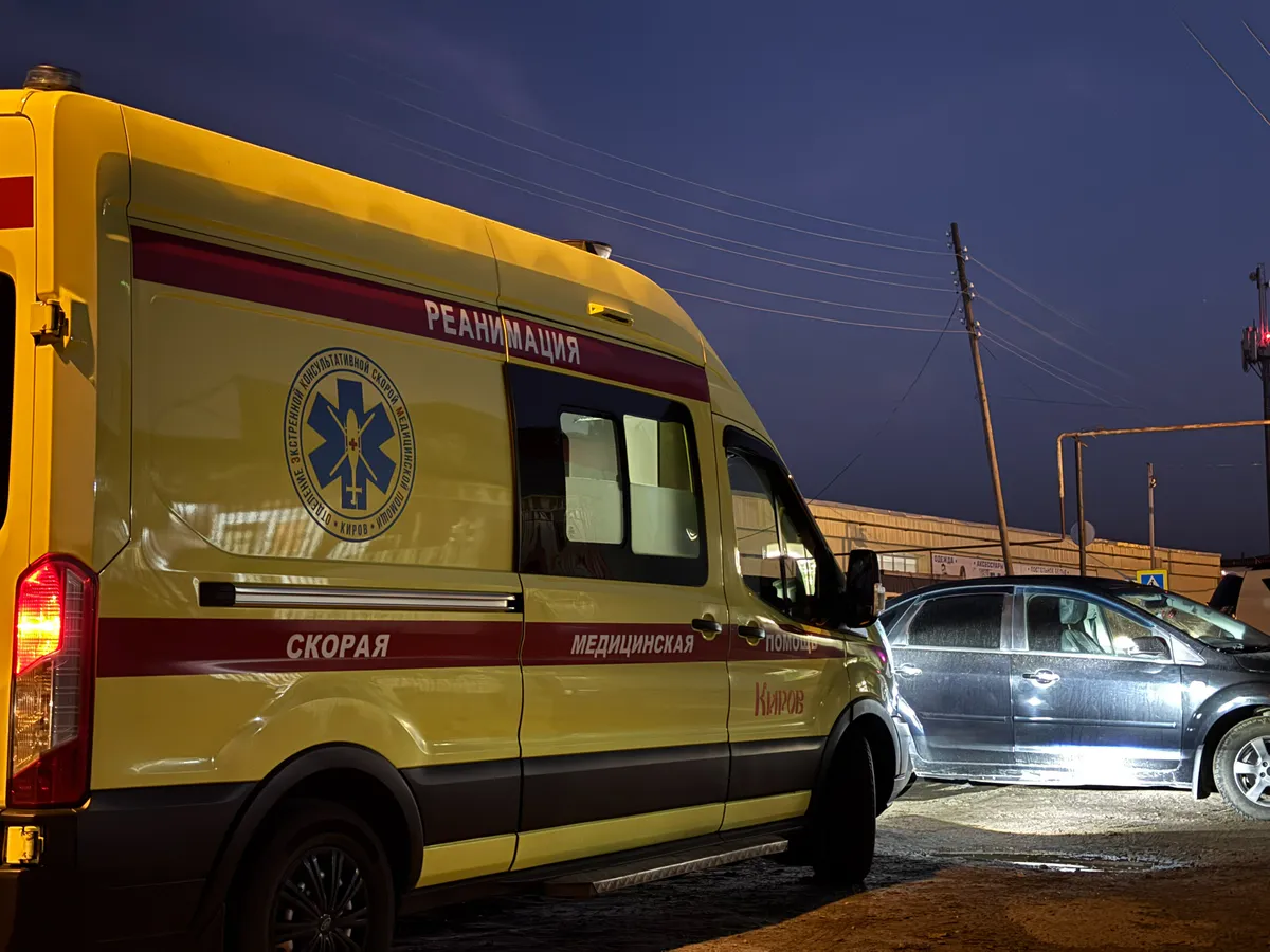 В Казани пассажирка трамвая скончалась после падения в салоне