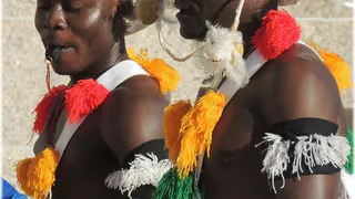 Африканцы устроили зажигательный танец на улице Почтовой в Рязани