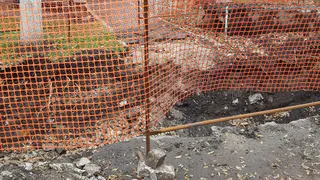 Закончат ночью: "Водоканал" залатает течь на Зубковой