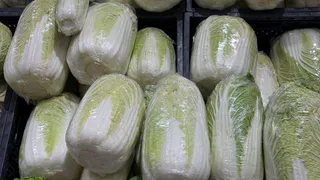 Салат с пекинкой по-корейски: на приготовление хватит и 10 минут — такой вкусный, что домашних за уши не оттащишь