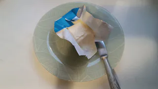 Сливочное масло – но есть нюанс: как упаковка выдаёт подделку с первого взгляда