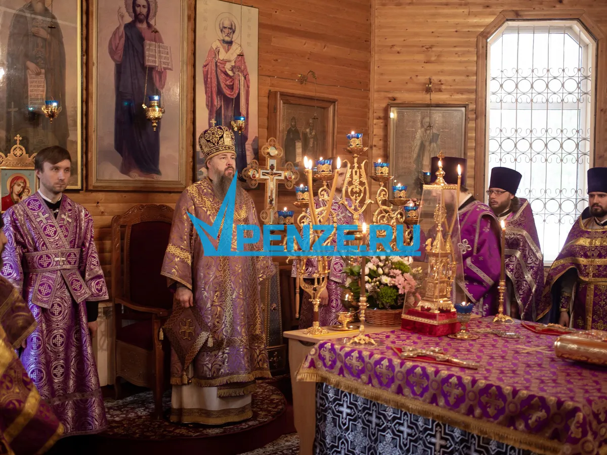 Владыка Серафим совершит праздничную Литургию в день памяти святителя Николая Чудотворца