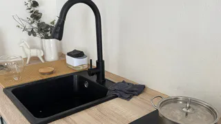 2 простых приема помогут сократить расход воды на кухне на 30% - вот как это работает 