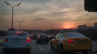 «Пробка длиною в жизнь»: горожане жалуются на пробки на Южной окружной