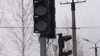 У подрядчика нет денег на ремонт светофора на Черновицкой