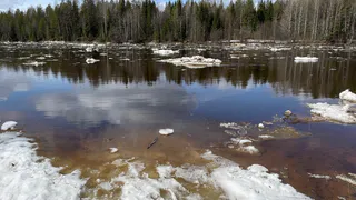 В Магнитогорске установили новый наплавной понтонный мост