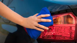 Протер номер влажной тряпкой - получил штраф 5000 рублей: как не попасться на ловушку ГАИ и сэкономить деньги