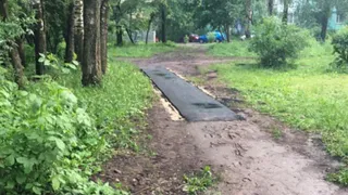 В мэрии прокомментировали появление «дорожки-призрака» возле ТЦ «Великан».