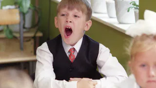 Снизить нагрузку на школьников: в Госдуме предложили сократить количество уроков