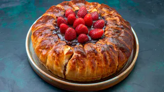 Рецепт простого теста для пирога к чаю всего за 5 минут - всегда выручает