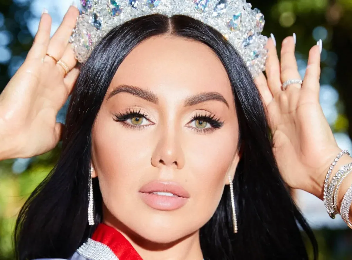 Казанская бизнесвумен Динара Саляхова представляет Россию на «Миссис Мира 2026»: фото, история и шансы