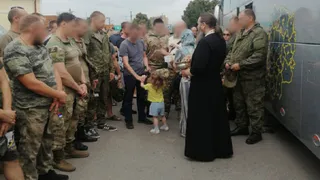 Подписавших контракт жителей Спасского района направили в зону СВО