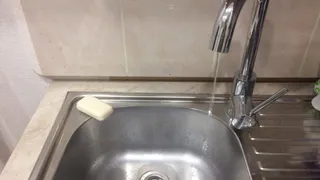 Ни холодной, ни горячей: на 12 улицах Рязани отключат воду