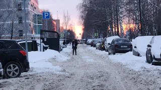 Сугробы, колеи и неубранный мусор: жители Нижнекамска жалуются на проблемы с зимним содержанием города

