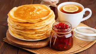 Блины на Масленицу жарить больше не модно: новое блюдо захватывает кухни россиян