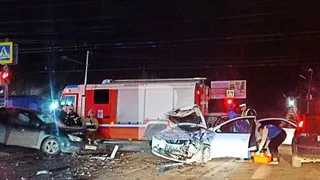 В Рязани пять человек пострадали в страшном столкновении иномарок