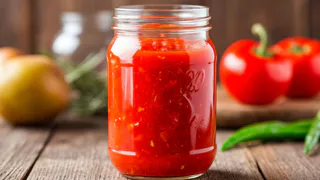 Готовлю обалденную закрутку за 15 минут: этот салат я консервирую на зиму уже 20 лет - ем его зимой так же, как и летом